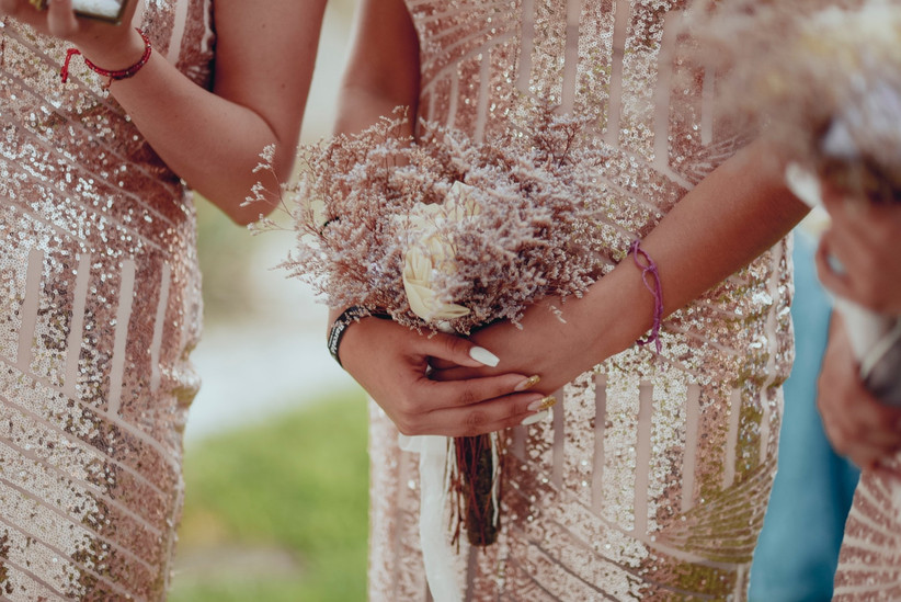 ramos y vestidos para damas de honor para boda