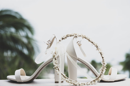 50 zapatos blancos para novia: elegancia, pulcritud y feminidad
