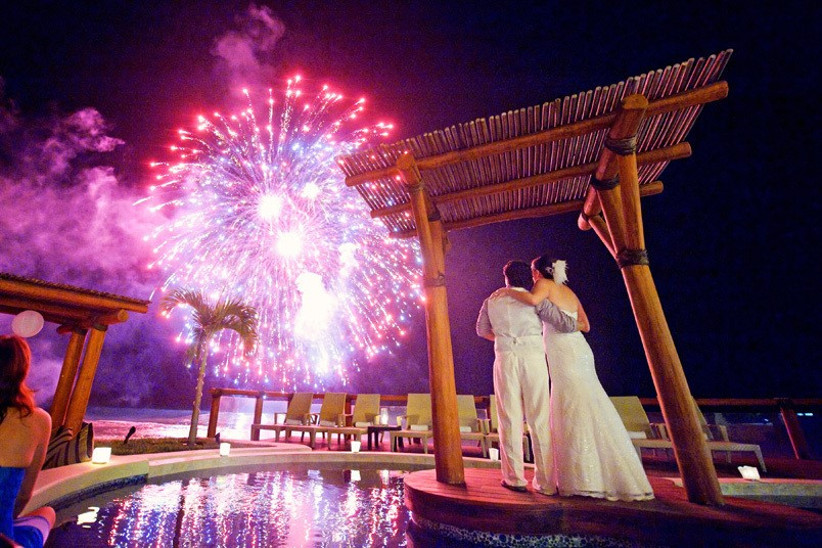 Pirotecnia y fuegos artificiales en la boda, ¿qué ...