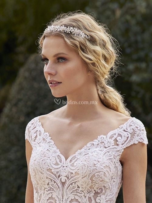 DORIS CORONA, Pronovias