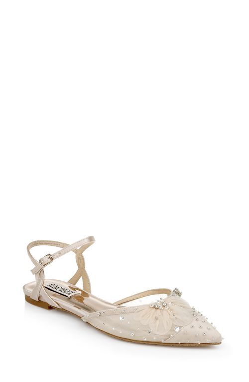 MP6212  Karine Pointed Toe Flat1, Badgley Mischka