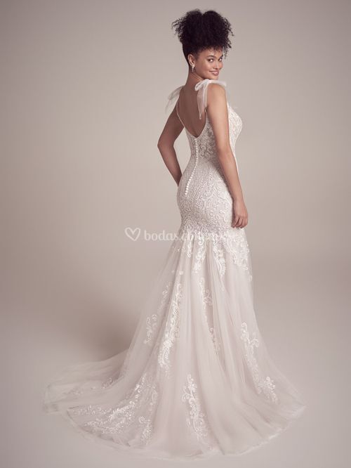 Nakita, Maggie Sottero