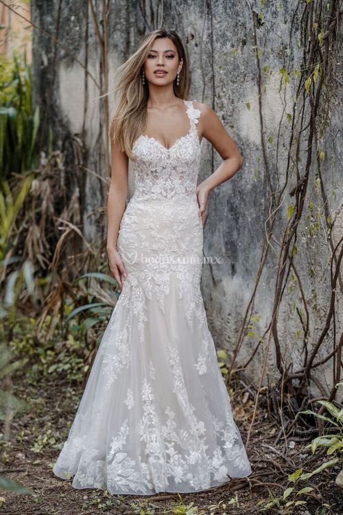 C657, Allure Bridals