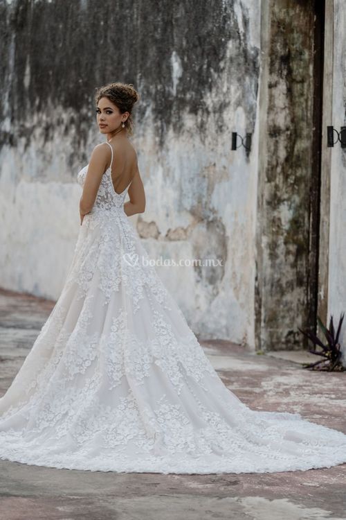 C651, Allure Bridals