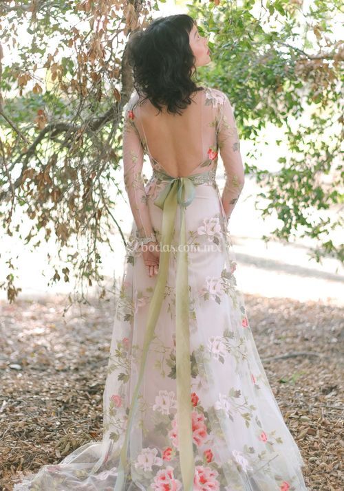 FLORA, Claire Pettibone