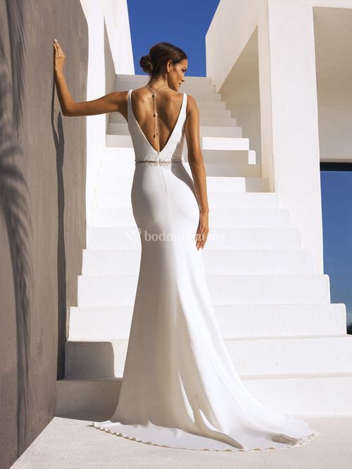 alaia, Pronovias