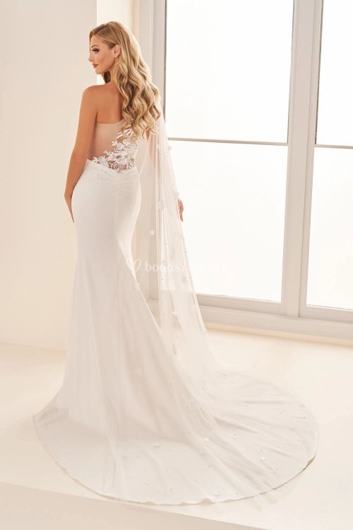 E2527, Mon Cheri Bridals