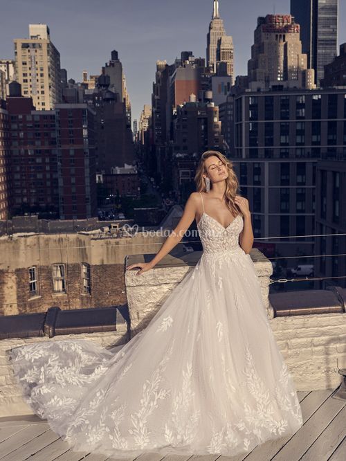 Terra, Maggie Sottero