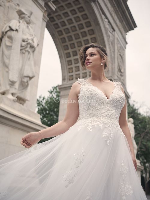 Bernadette, Maggie Sottero