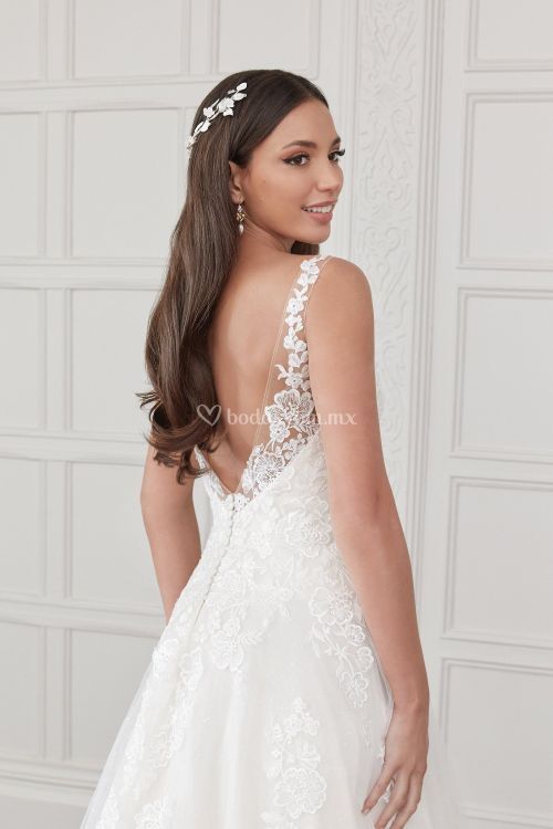 44369, Sincerity Bridal