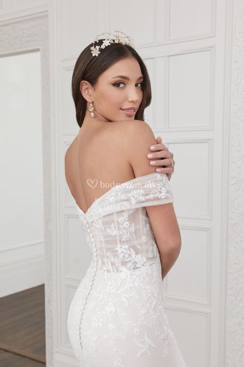 44370, Sincerity Bridal