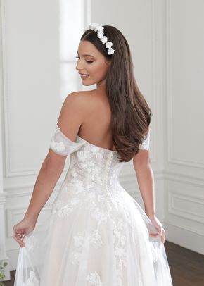 44372, Sincerity Bridal