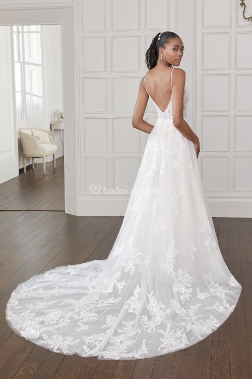 44366, Sincerity Bridal