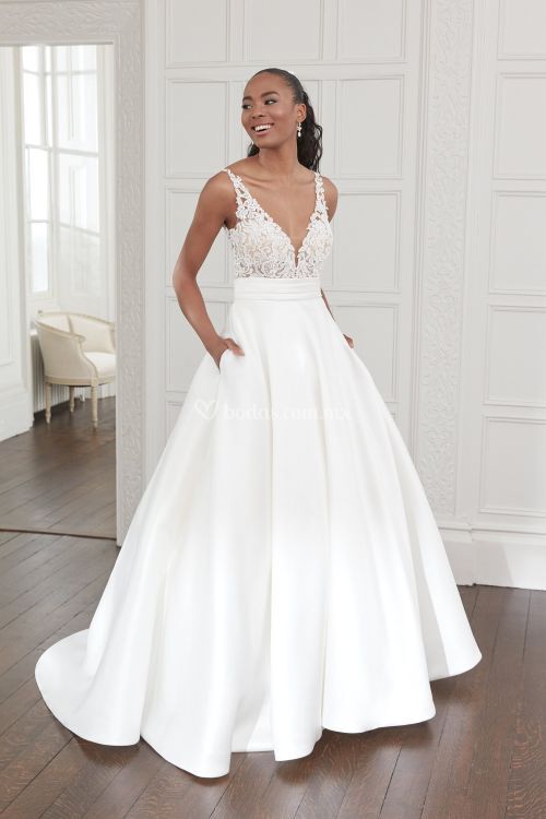 44351, Sincerity Bridal