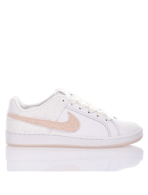 NIKE AMELIE, Mimanera