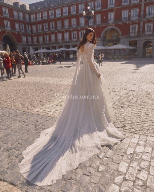 Hailey, Galia Lahav