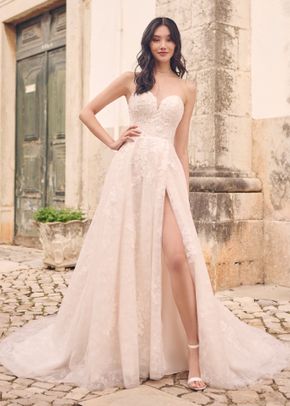 Chelsea, Maggie Sottero