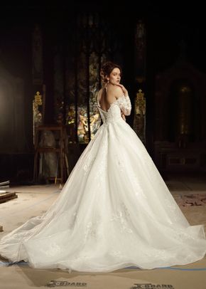 24, Tiscareno Bridal Couture