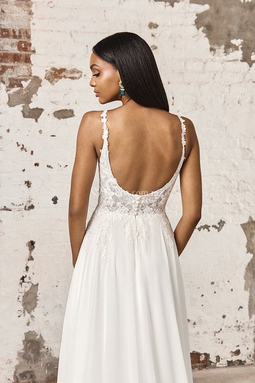 44382, Sincerity Bridal