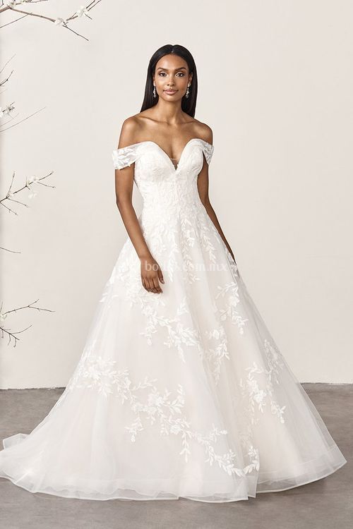 44393, Sincerity Bridal