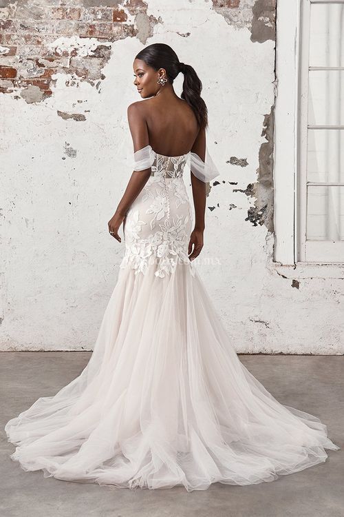 44403, Sincerity Bridal