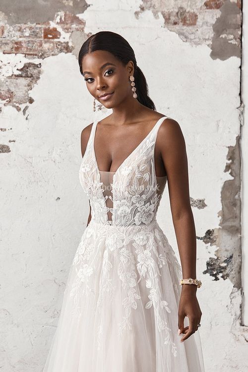 44406, Sincerity Bridal