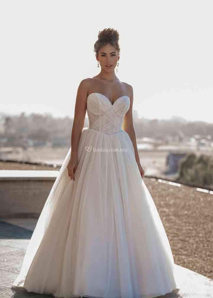 Vestidos de novia hermosos y elegantes de nuestra línea Allure 