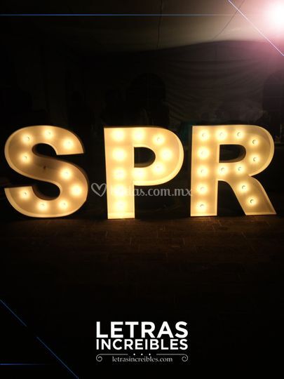 Letras Gigantes, Letras Increíbles