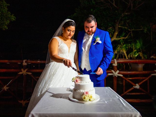 La boda de José y Grecia en Playa del Carmen, Quintana Roo 17