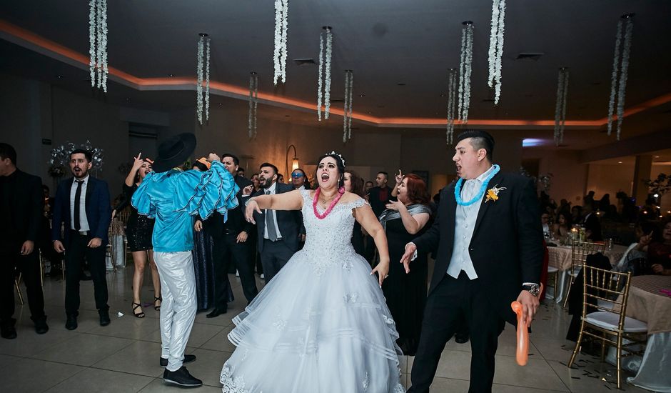 La boda de Simón Pedro y Alejandra del Ángel en San Nicolás de los Garza, Nuevo León