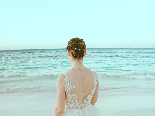 La boda de Antonio y Clemence en Cancún, Quintana Roo 31