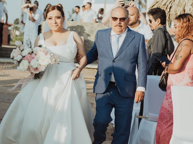 La boda de Miguel y Karina en Acapulco, Guerrero 25