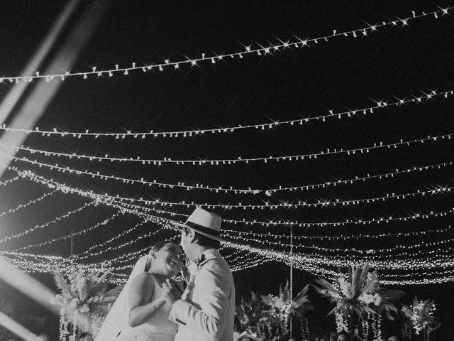 La boda de Miguel y Karina en Acapulco, Guerrero 100