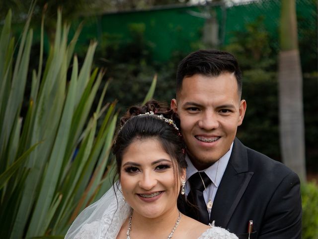 La boda de Raúl y Edith en Tangamandapio, Michoacán 27