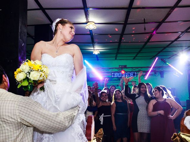 La boda de Carlos y Marissa en Altamira, Tamaulipas 12