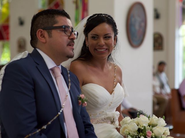 La boda de Javier y Elizabeth en Temixco, Morelos 4