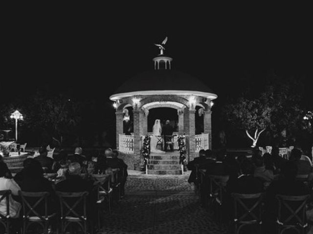 La boda de Álex y Lupita  en Guadalajara, Jalisco 2