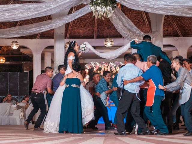 La boda de Mauro y Lucero en Acapulco, Guerrero 37