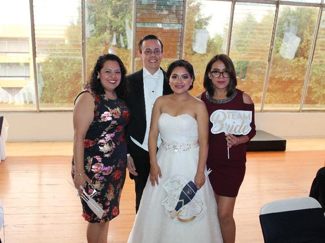 La boda de Mauricio Eugenio y Isenia Jaquelina en Xalapa, Veracruz 30