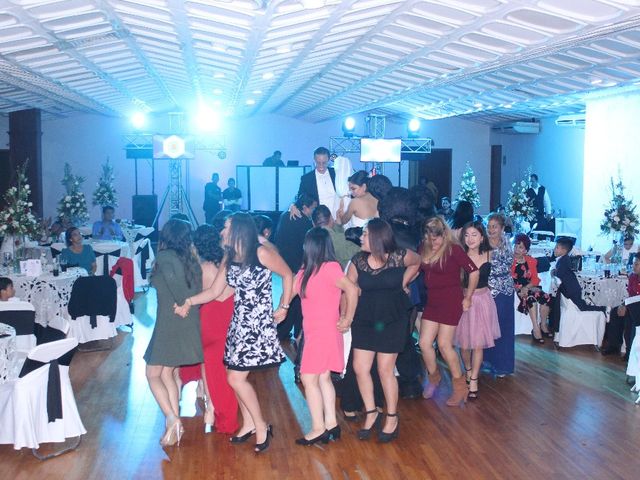 La boda de Mauricio Eugenio y Isenia Jaquelina en Xalapa, Veracruz 42