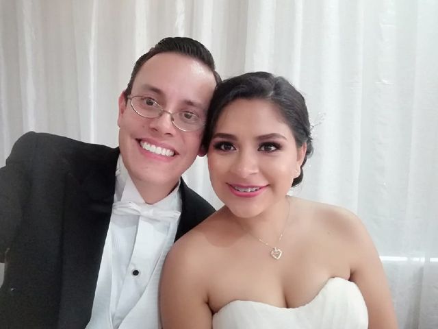 La boda de Mauricio Eugenio y Isenia Jaquelina en Xalapa, Veracruz 1