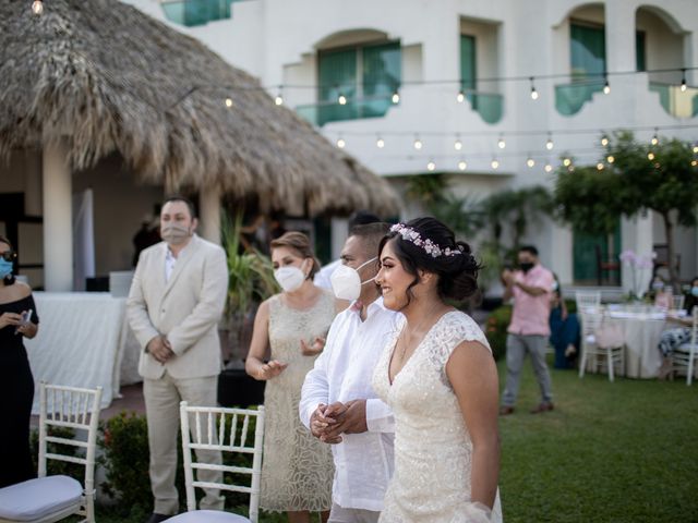La boda de Alonso y Rubí en Boca del Río, Veracruz 22