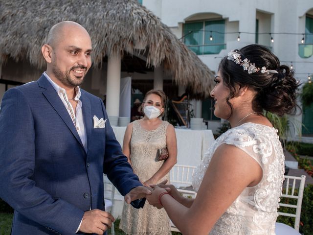 La boda de Alonso y Rubí en Boca del Río, Veracruz 31