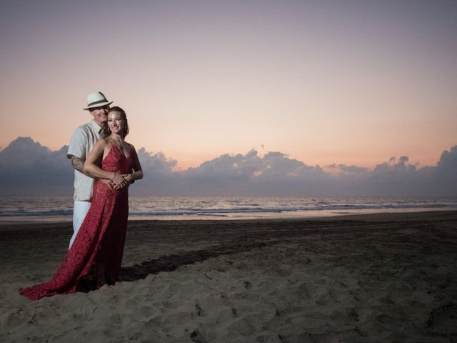 La boda de Brad y Alicia en Ixtapa Zihuatanejo, Guerrero 23