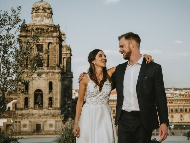 La boda de Victor y Laura en Cuauhtémoc, Ciudad de México 56