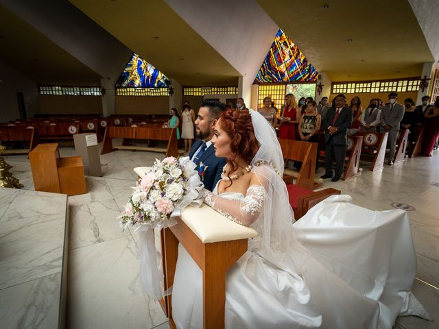 La boda de Christian y Mariana en Chimalhuacán, Estado México 4