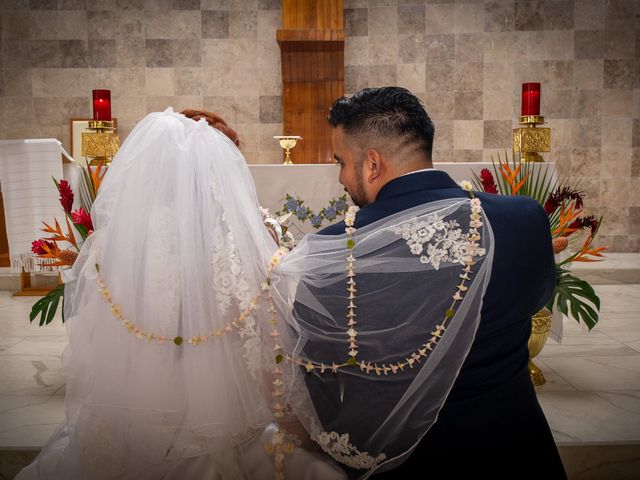 La boda de Christian y Mariana en Chimalhuacán, Estado México 9