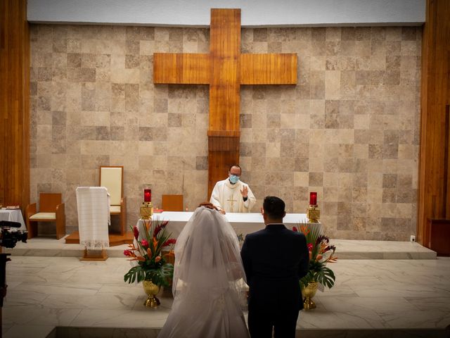 La boda de Christian y Mariana en Chimalhuacán, Estado México 12