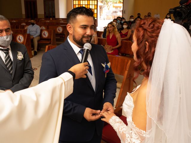 La boda de Christian y Mariana en Chimalhuacán, Estado México 23