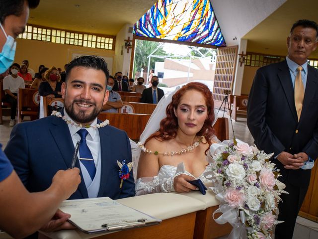 La boda de Christian y Mariana en Chimalhuacán, Estado México 32